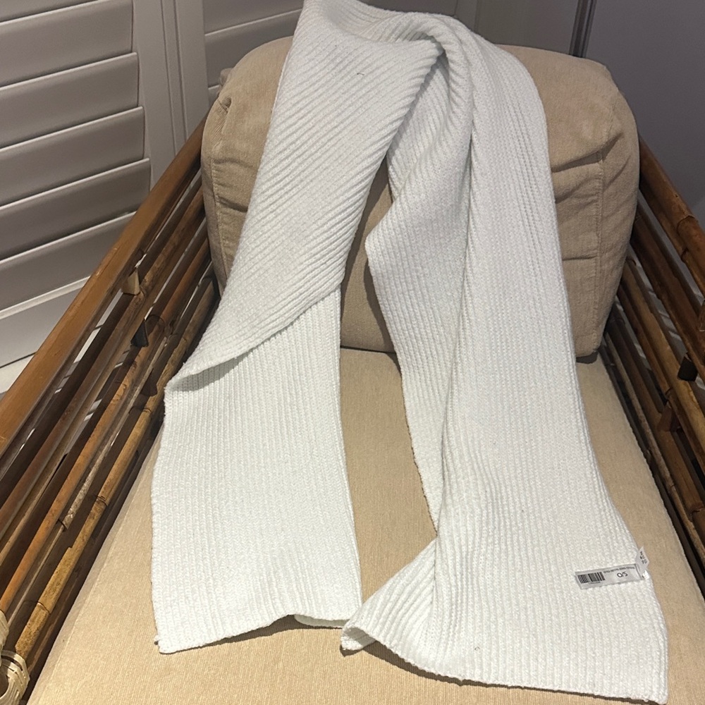 Bluenotes Cream Knit Ribbed Scarf